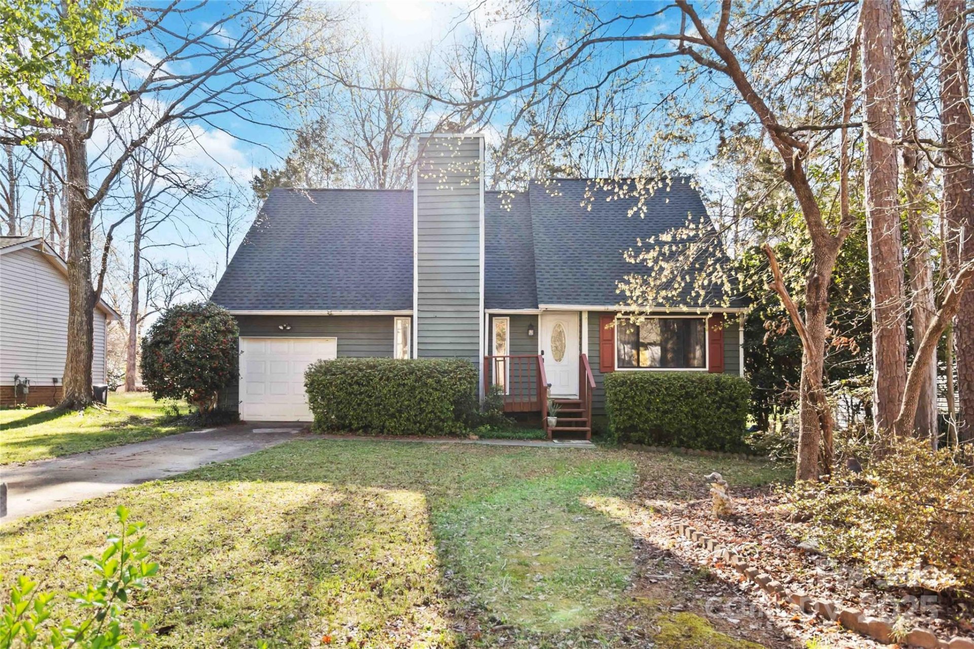 Property image 1 at 5012 Rolling Oak Lane, Charlotte, NC 28227