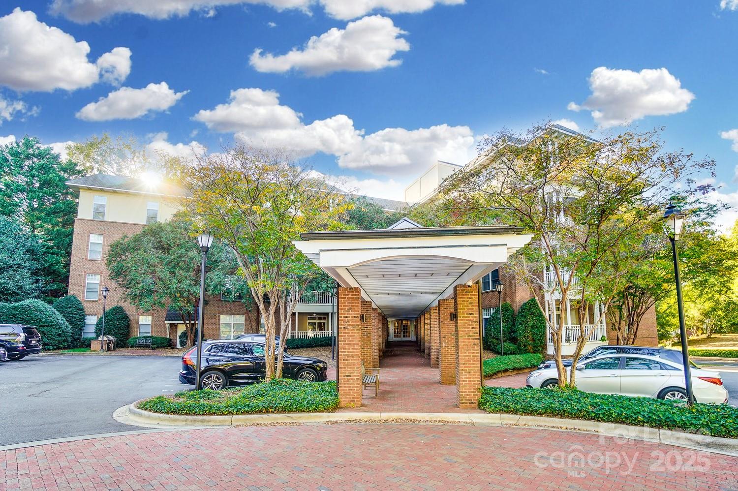 1301 Queens Road