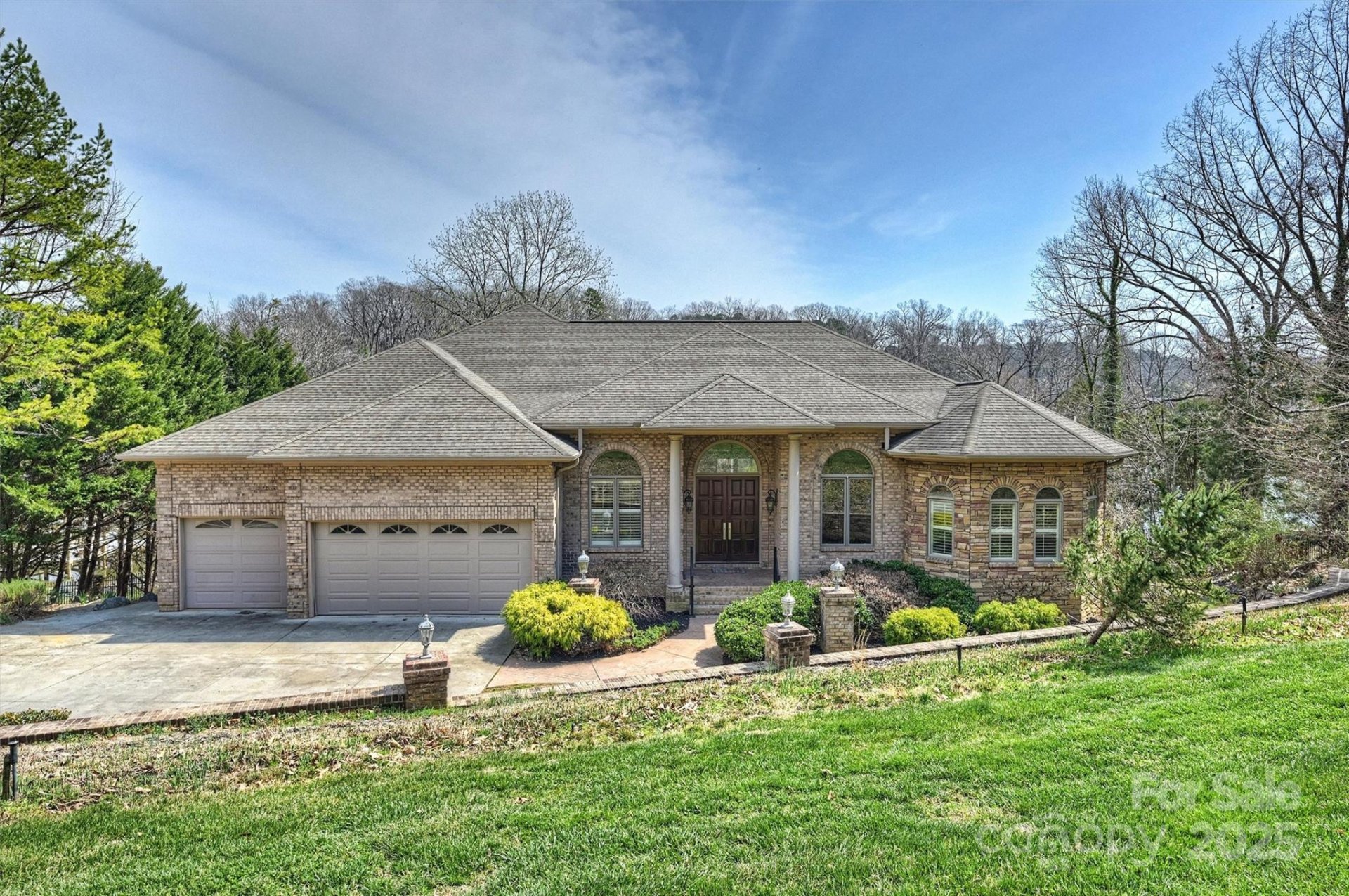 Property image 1 at 8720 Island Point Road, Charlotte, NC 28278