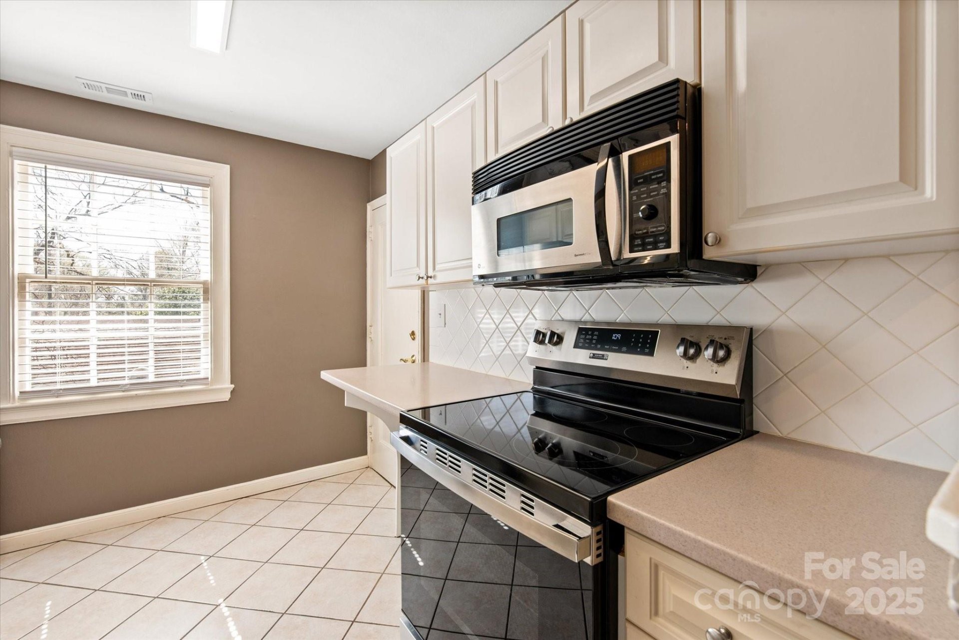 Property image 5 at 103 S Laurel Avenue, Charlotte, NC 28207