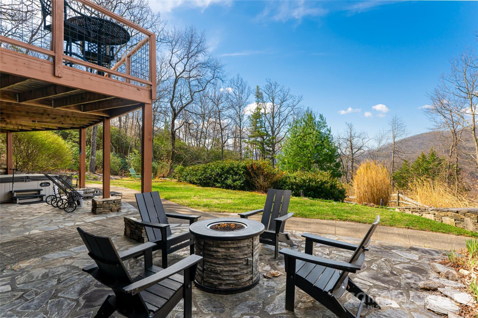 Property image 4 at 6 Orchard Knob Lane, Black Mountain, NC 28711