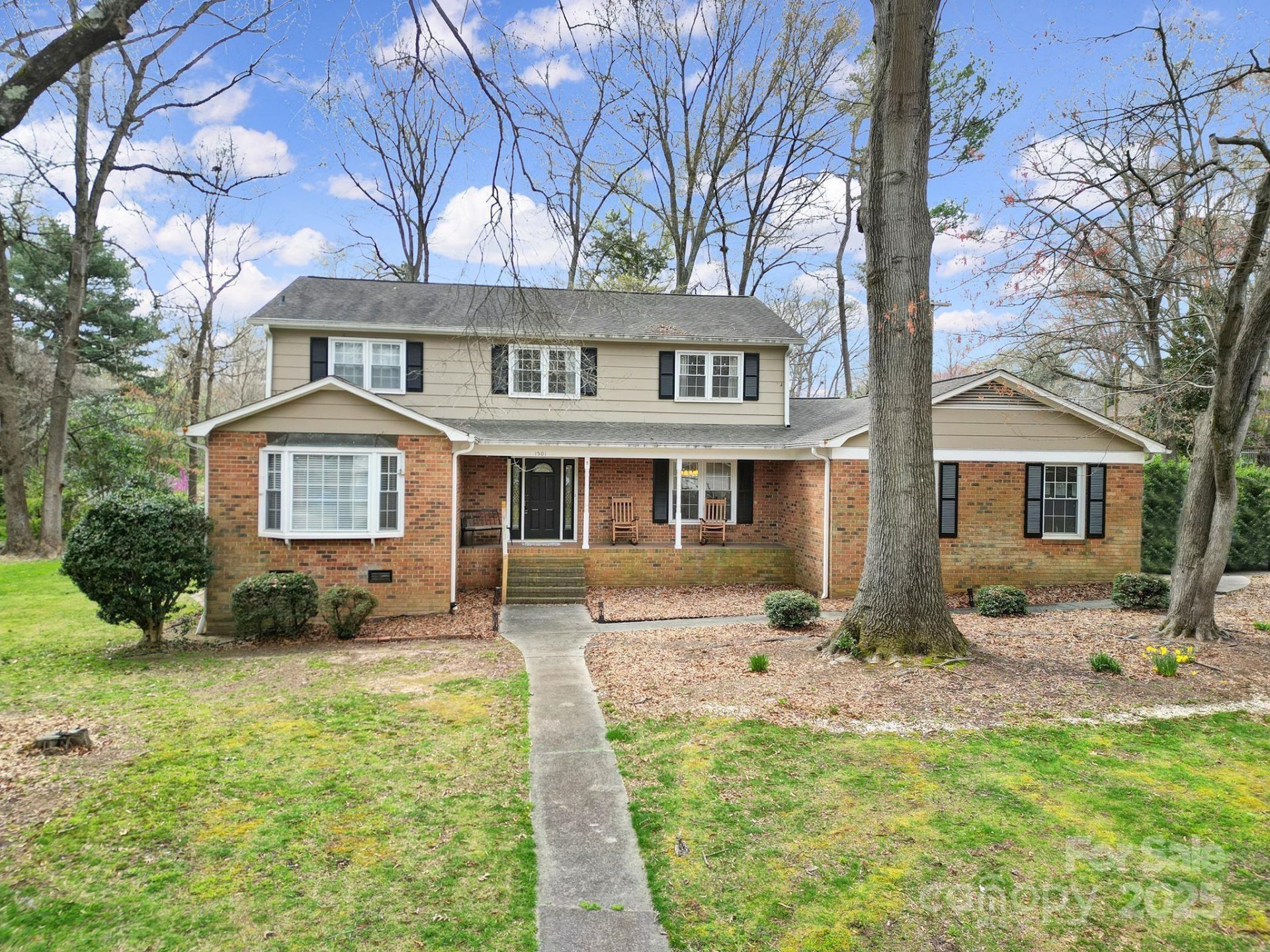 Property image 1 at 1501 Laurel Lane, Gastonia, NC 28054
