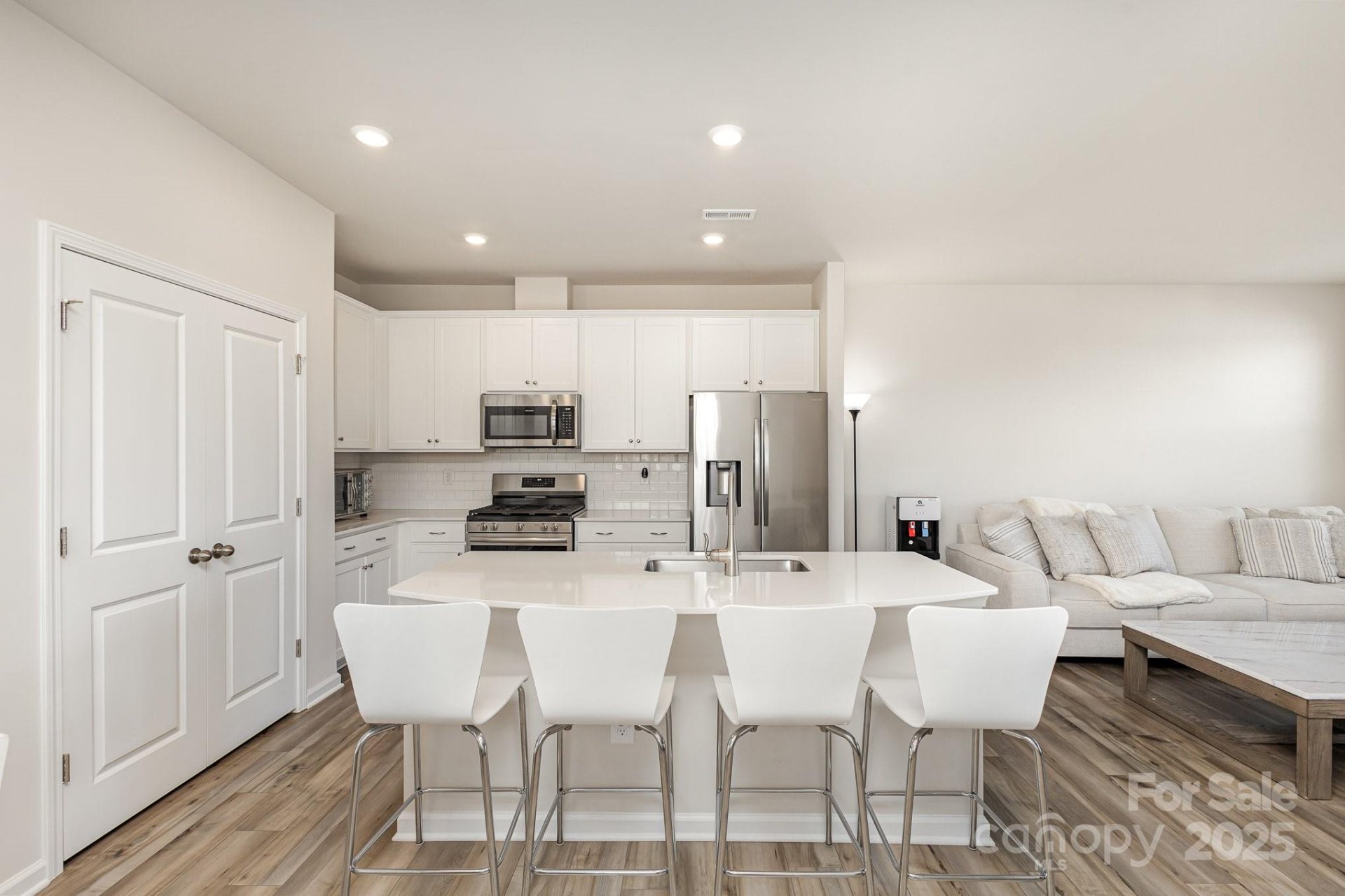 Property image 2 at 6048 Chelsea Oaks Ridge, Tega Cay, SC 29708
