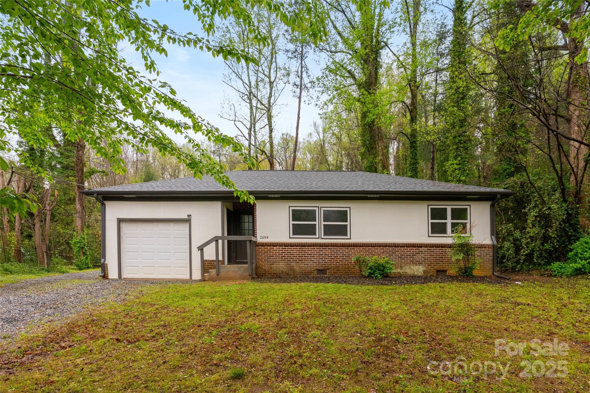 2694 W Lakeshore Drive