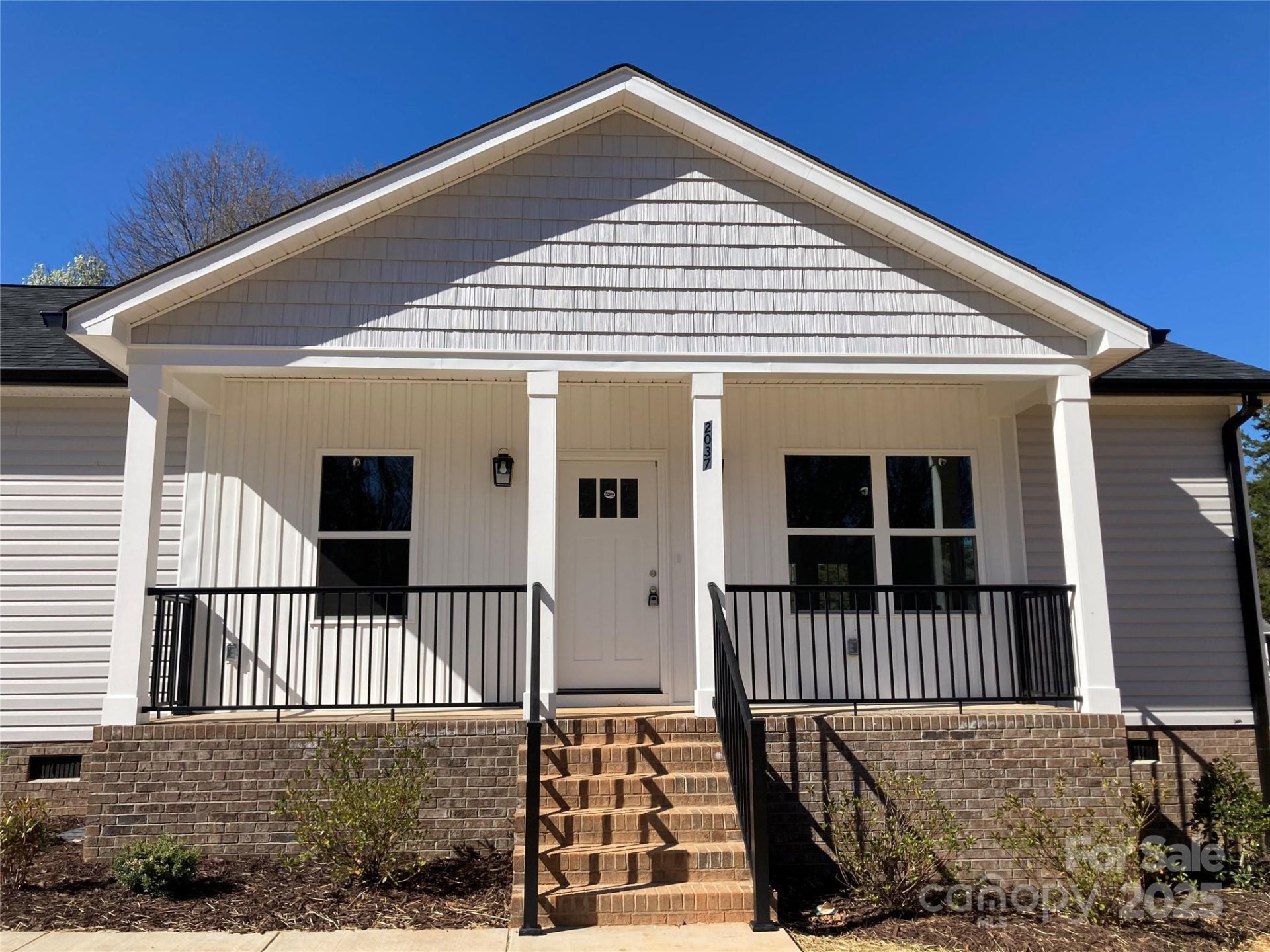 Property image 2 at 2037 Powerline Drive, Gastonia, NC 28054
