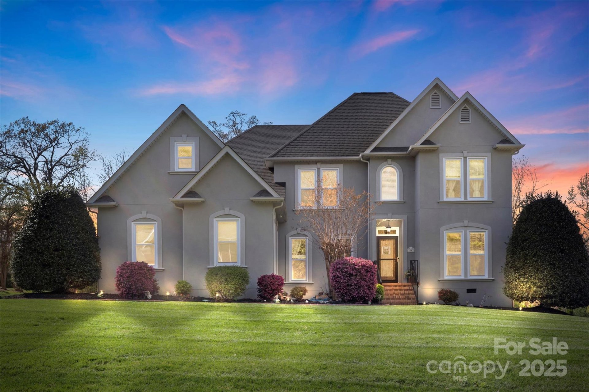 Property image 1 at 2042 Caernarfon Lane, Matthews, NC 28104