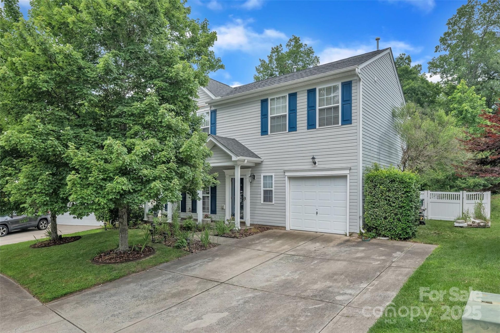 1017 Chalk Hill Lane