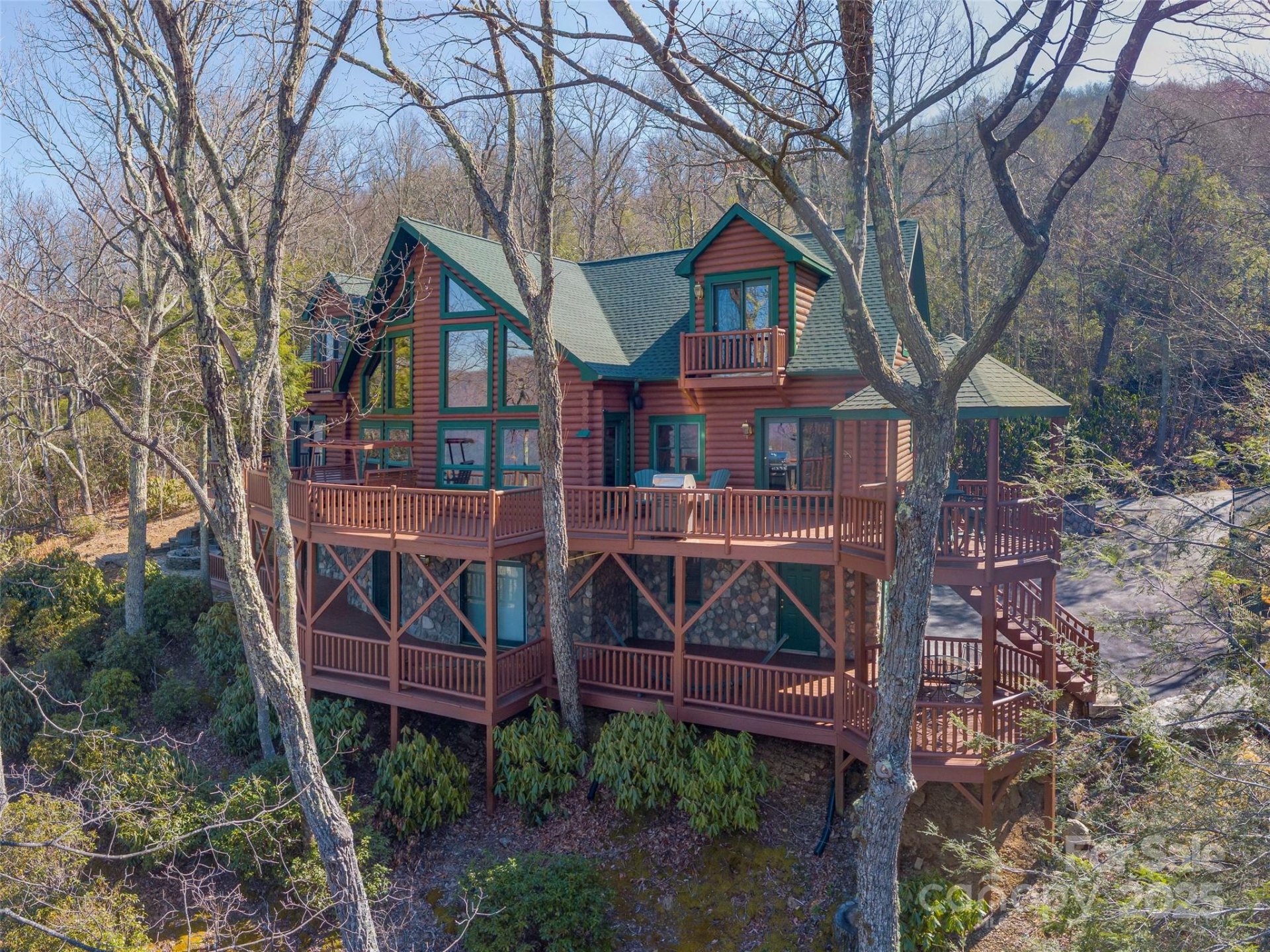 Upper Woodlands, Maggie Valley Community