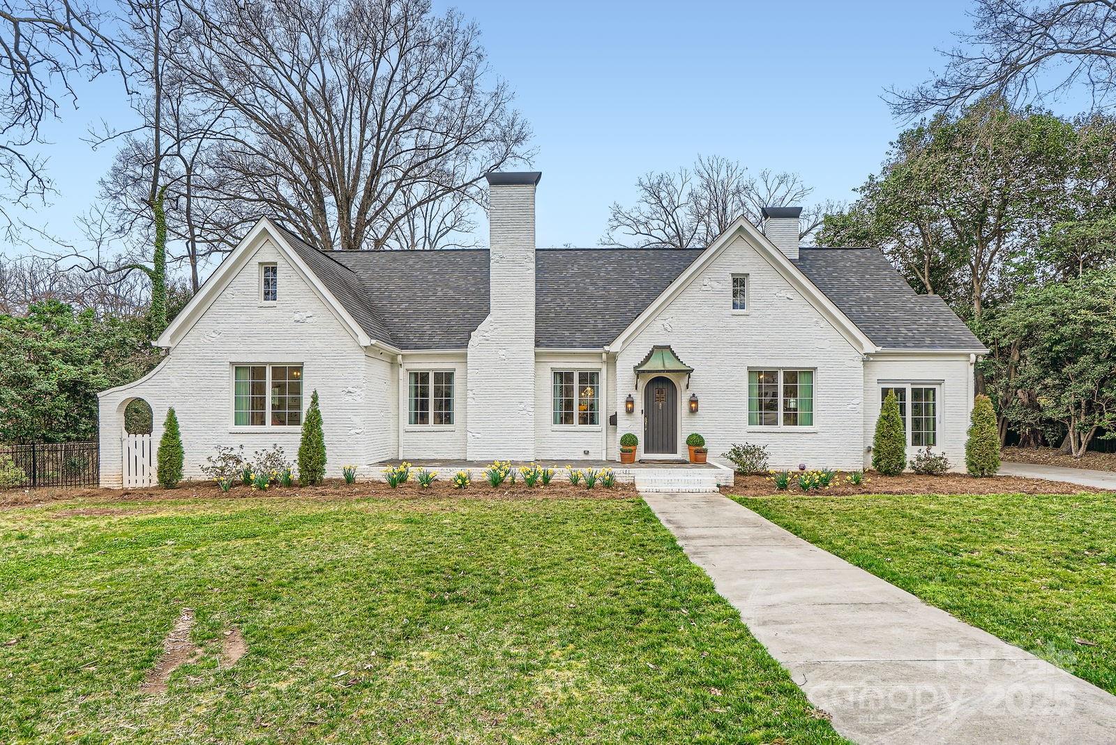 Property image 1 at 2034 Sharon Lane, Charlotte, NC 28211