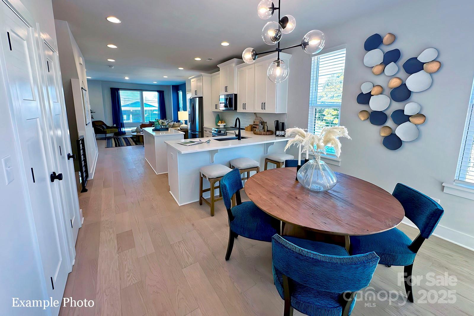 Property image 3 at 1041 Northend Drive, Charlotte, NC 28206