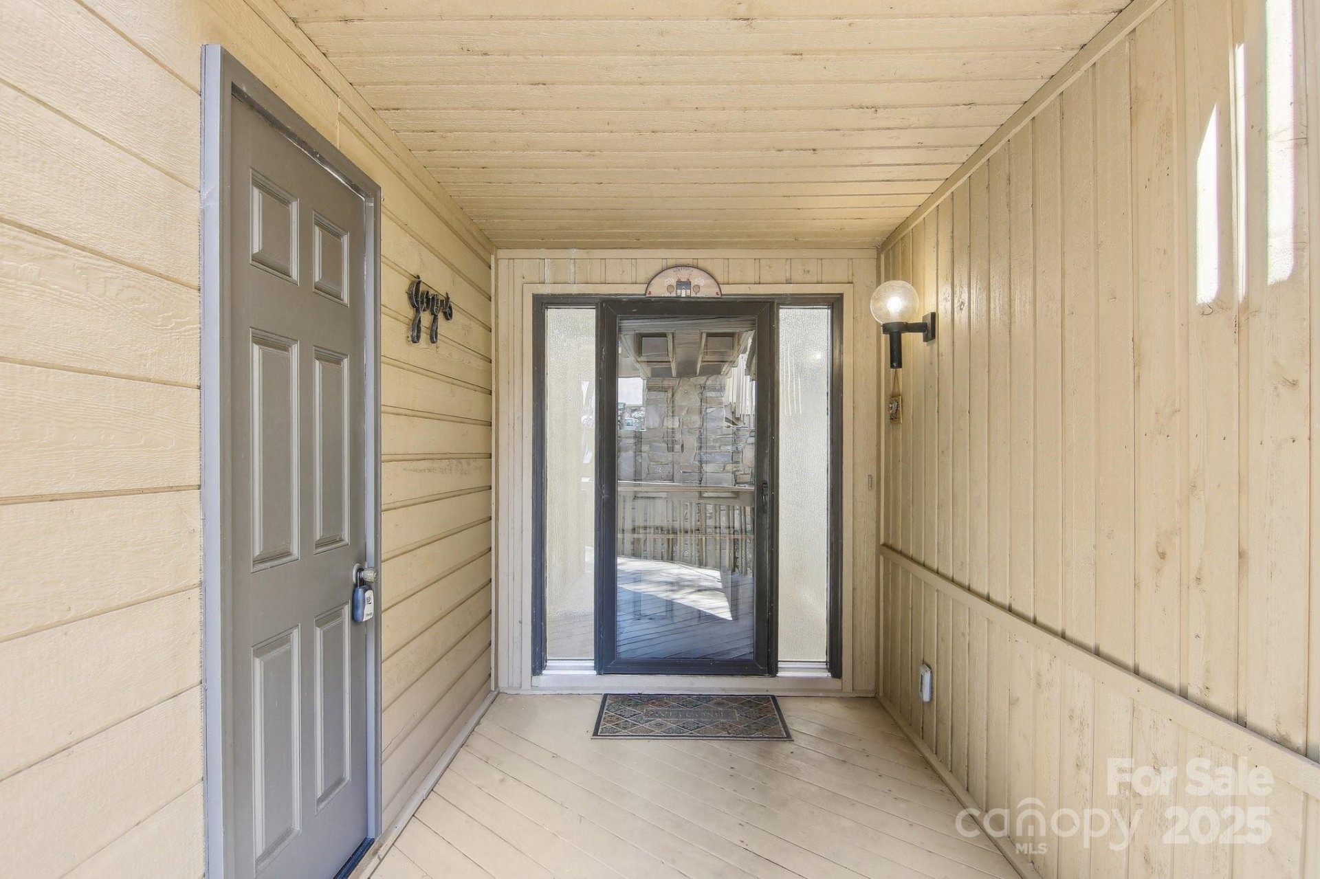 Property image 2 at 405 N Scarlet Oak Lane, Hendersonville, NC 28791