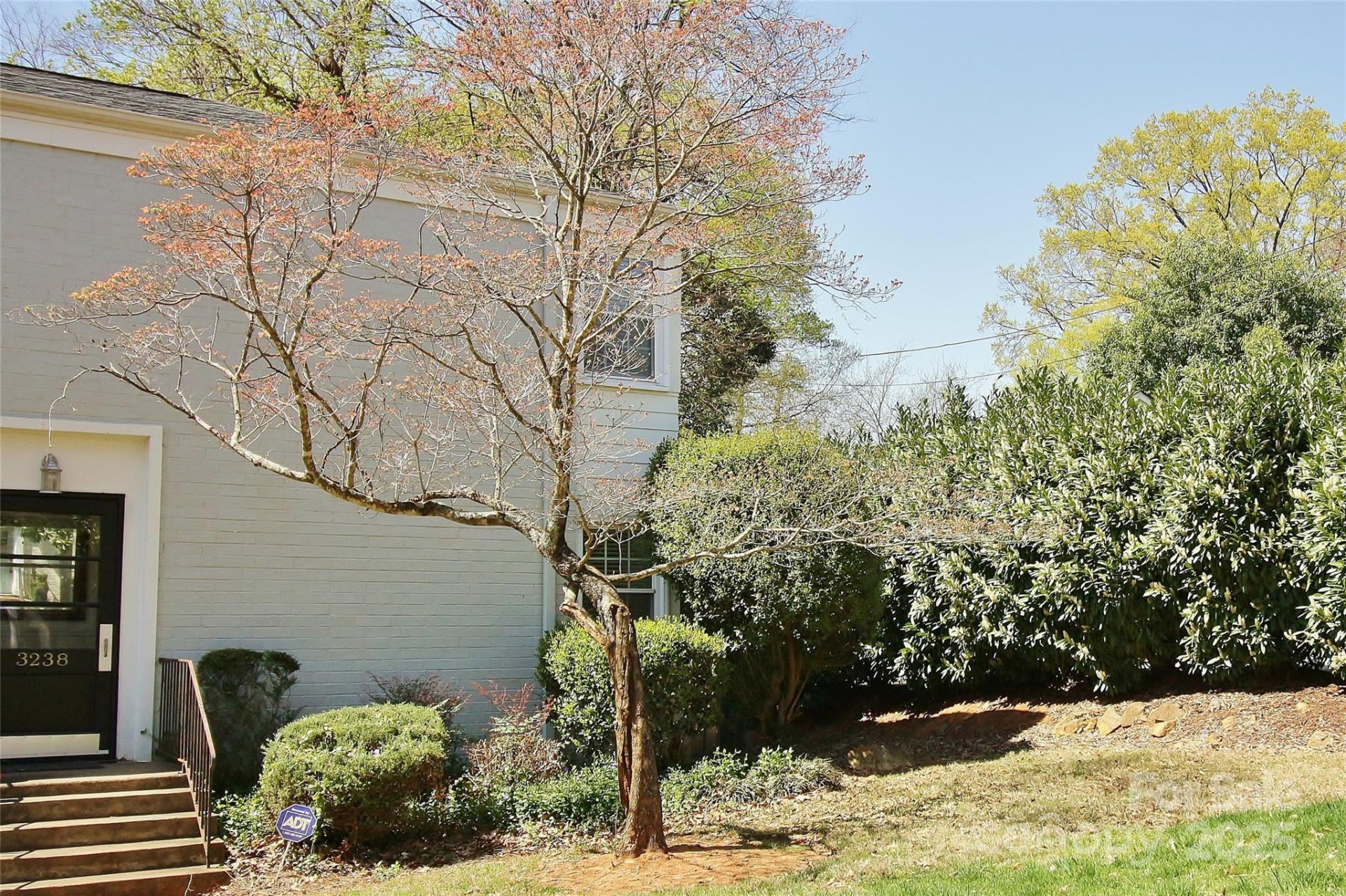 Property image 1 at 3238 Pinehurst Place, Charlotte, NC 28209