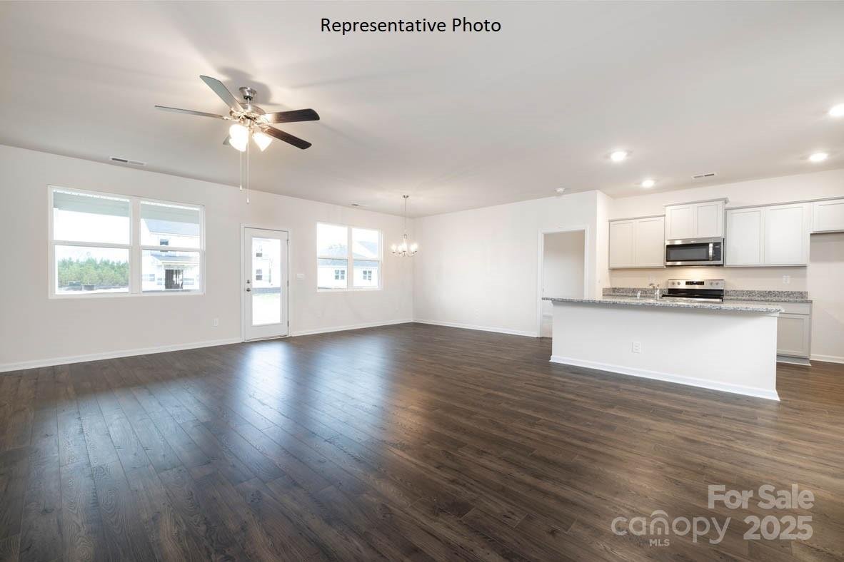 Property image 3 at 585 N Sparkleberry Street, Chester, SC 29706
