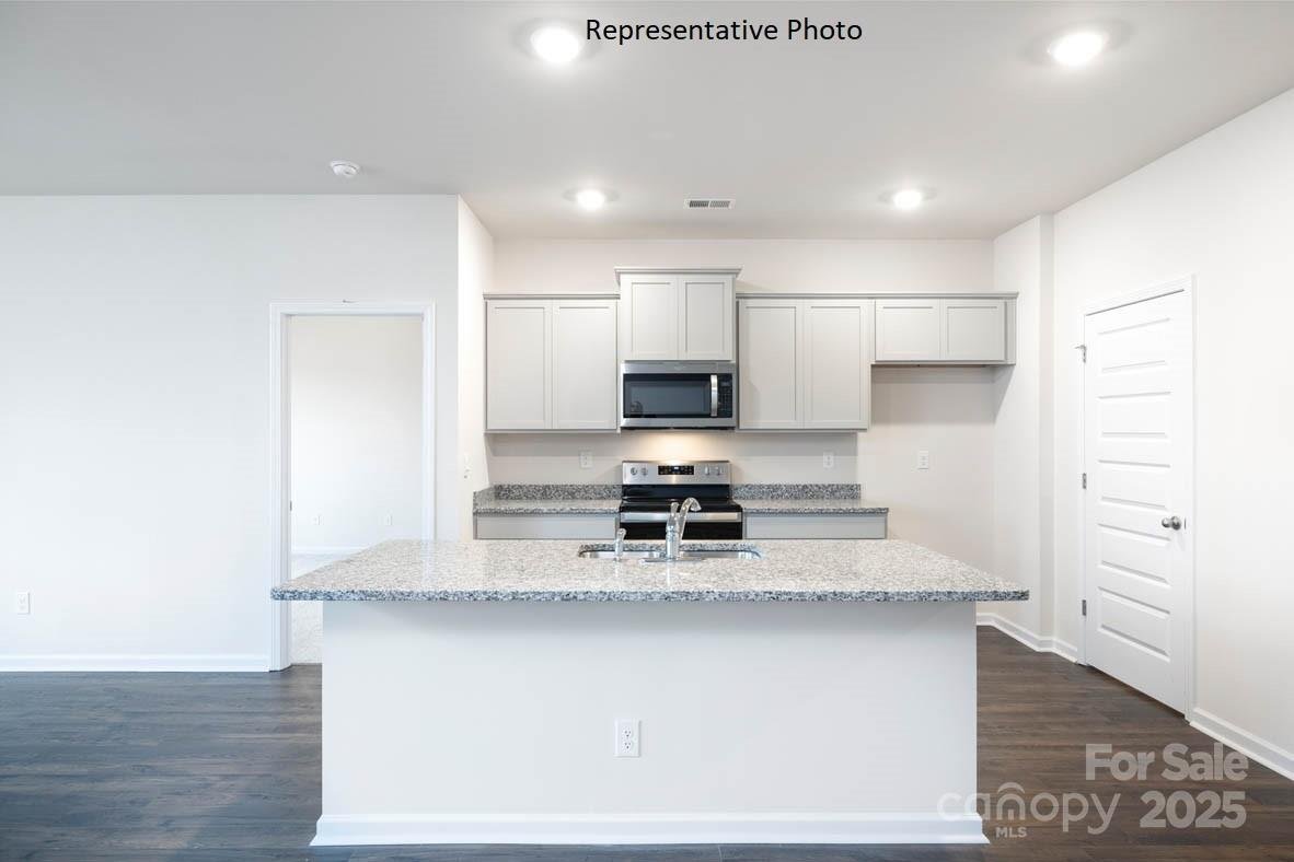 Property image 5 at 585 N Sparkleberry Street, Chester, SC 29706