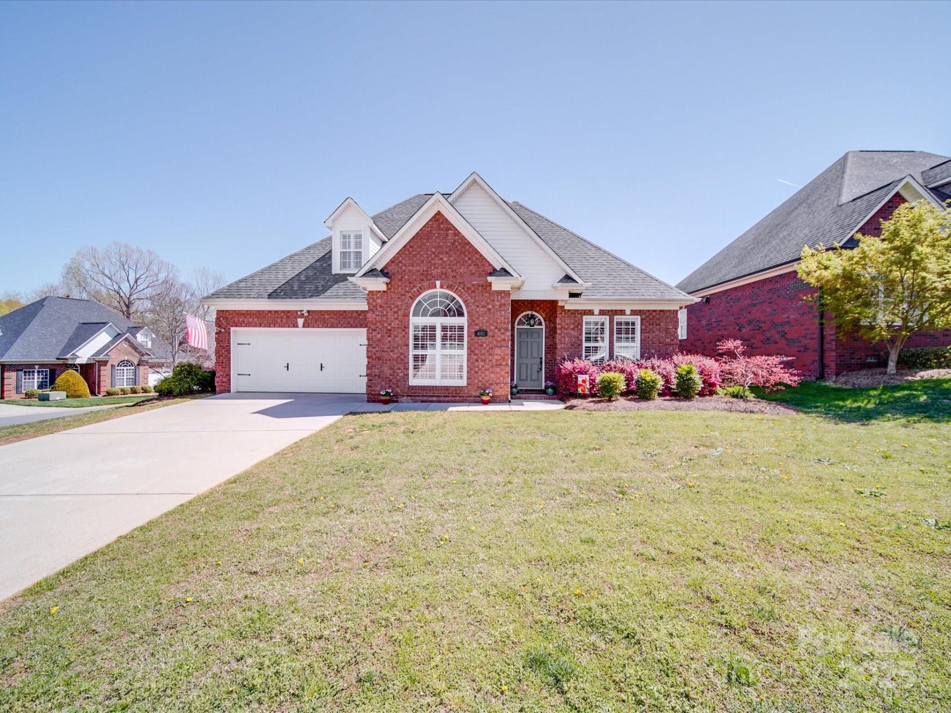 Property image 2 at 4001 Saint Andrews Court, Cramerton, NC 28032