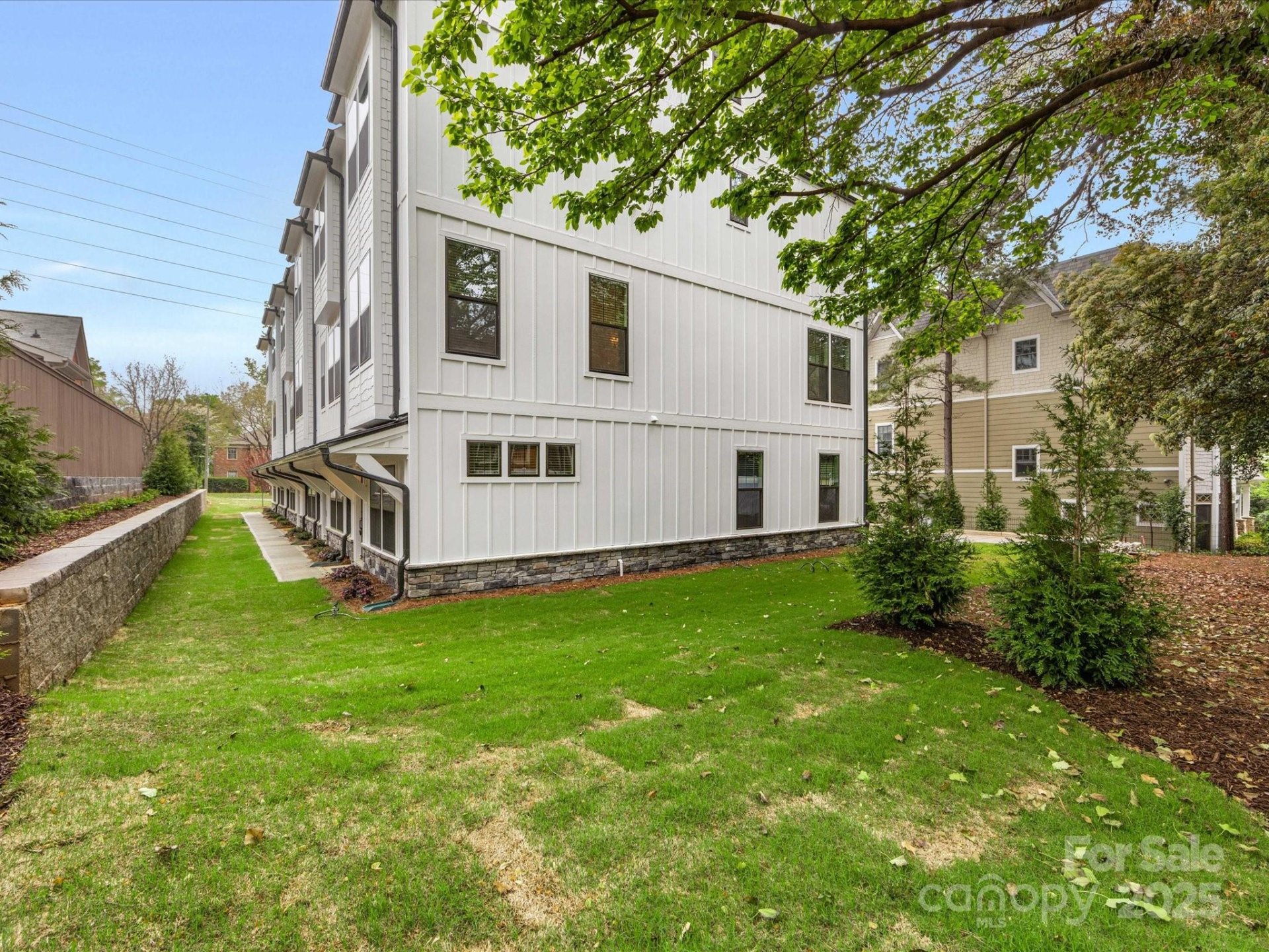 Property image 4 at 1413 Kenilworth Avenue, Charlotte, NC 28203