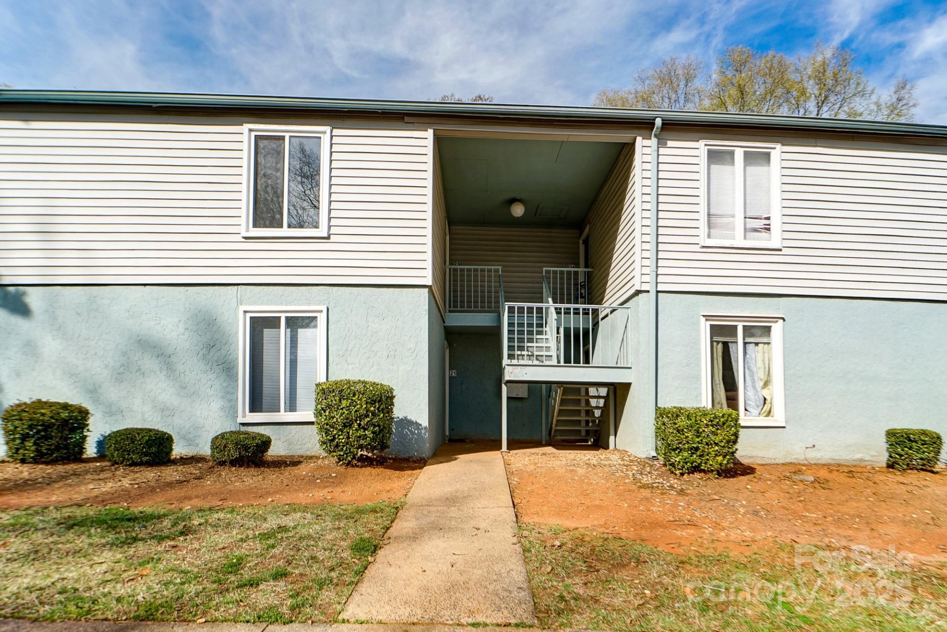 Property image 1 at 1915 Countrymens Court, Charlotte, NC 28210