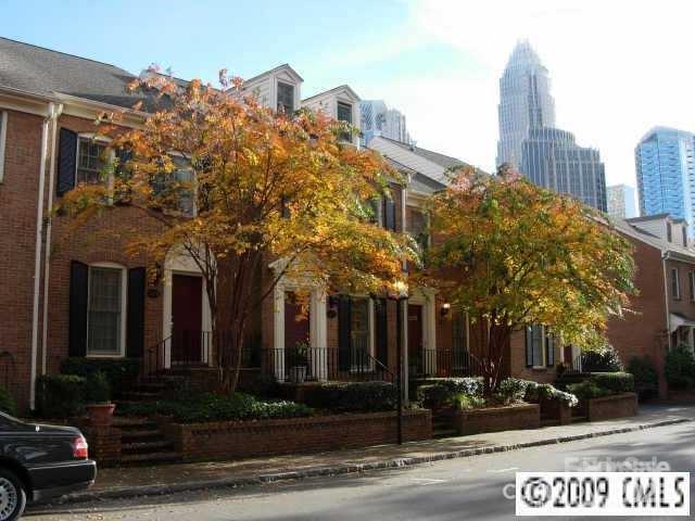 Property image 1 at 520 N Poplar Street, Charlotte, NC 28202