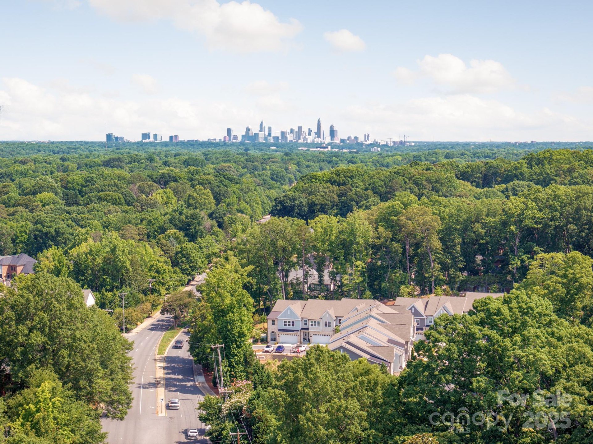 Everton, Charlotte Community