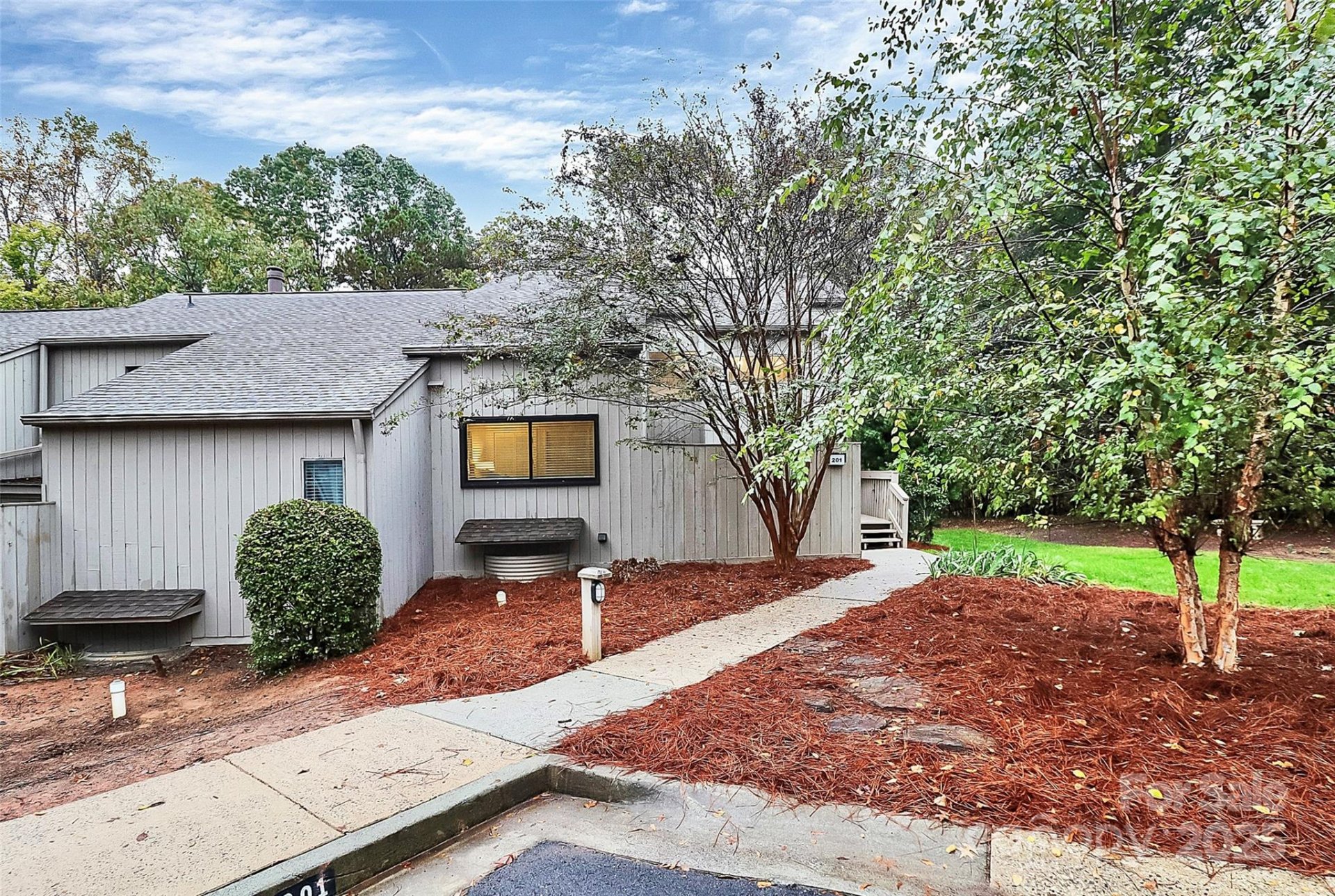 201 Riverview Terrace