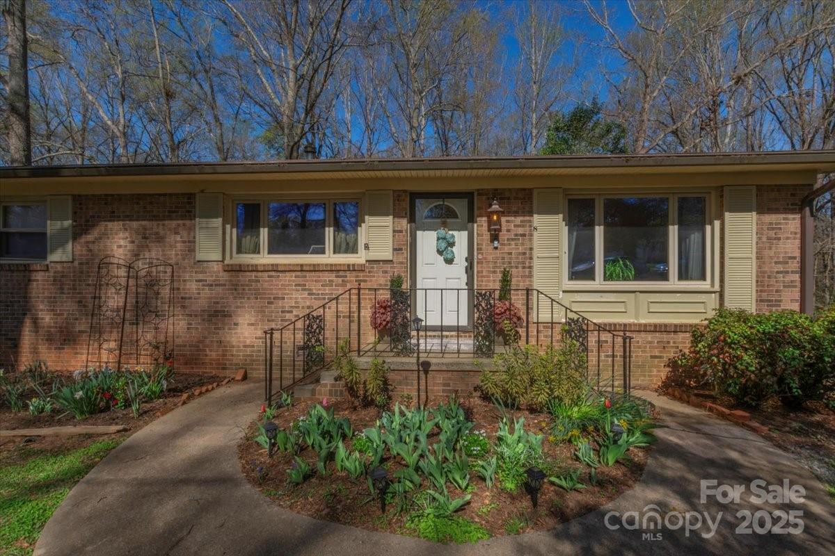 Property image 2 at 8 Northbrook Drive, York, SC 29745