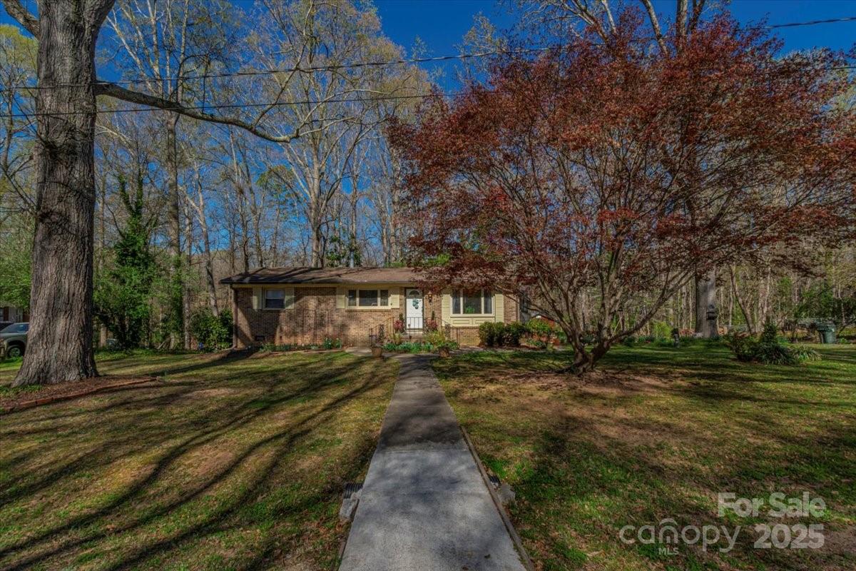 Property image 3 at 8 Northbrook Drive, York, SC 29745