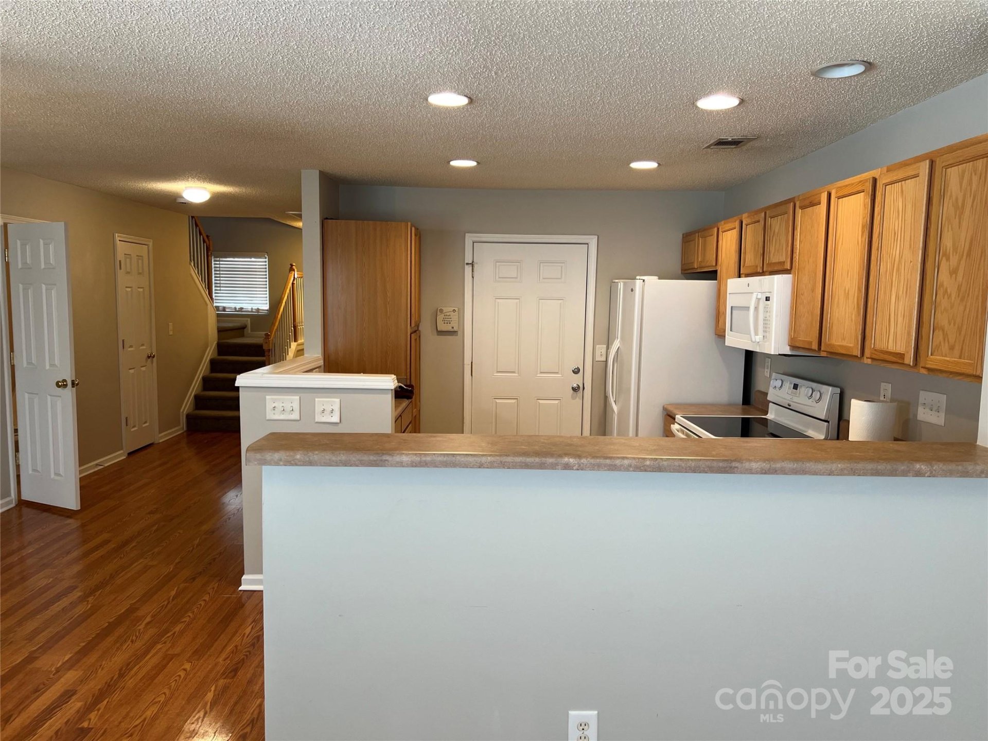 Property image 4 at 10824 Twisted Bark Lane, Charlotte, NC 28213