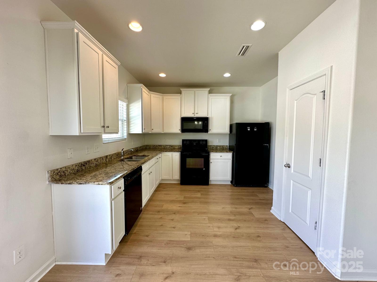 Property image 3 at 8223 Gabon Court, Charlotte, NC 28215