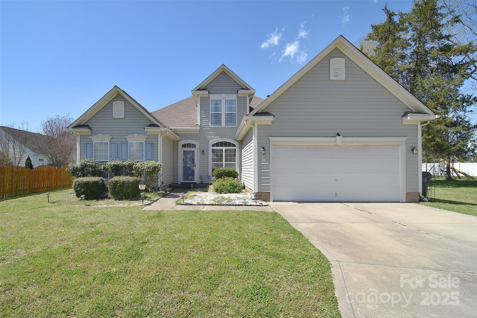Property image 1 at 13510 Sunny Glen Way, Charlotte, NC 28278