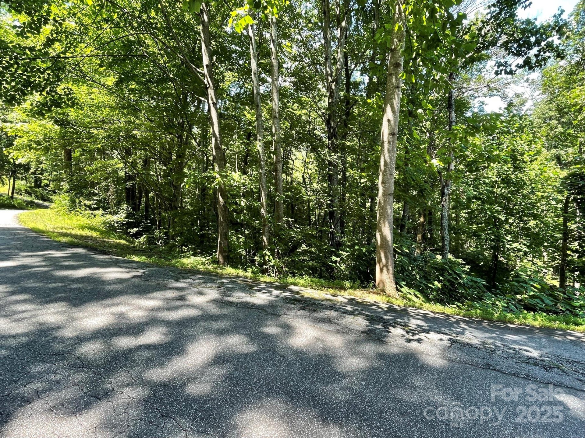 Property image 2 at 3287 Stones Throw Drive, Valdese, NC 28690
