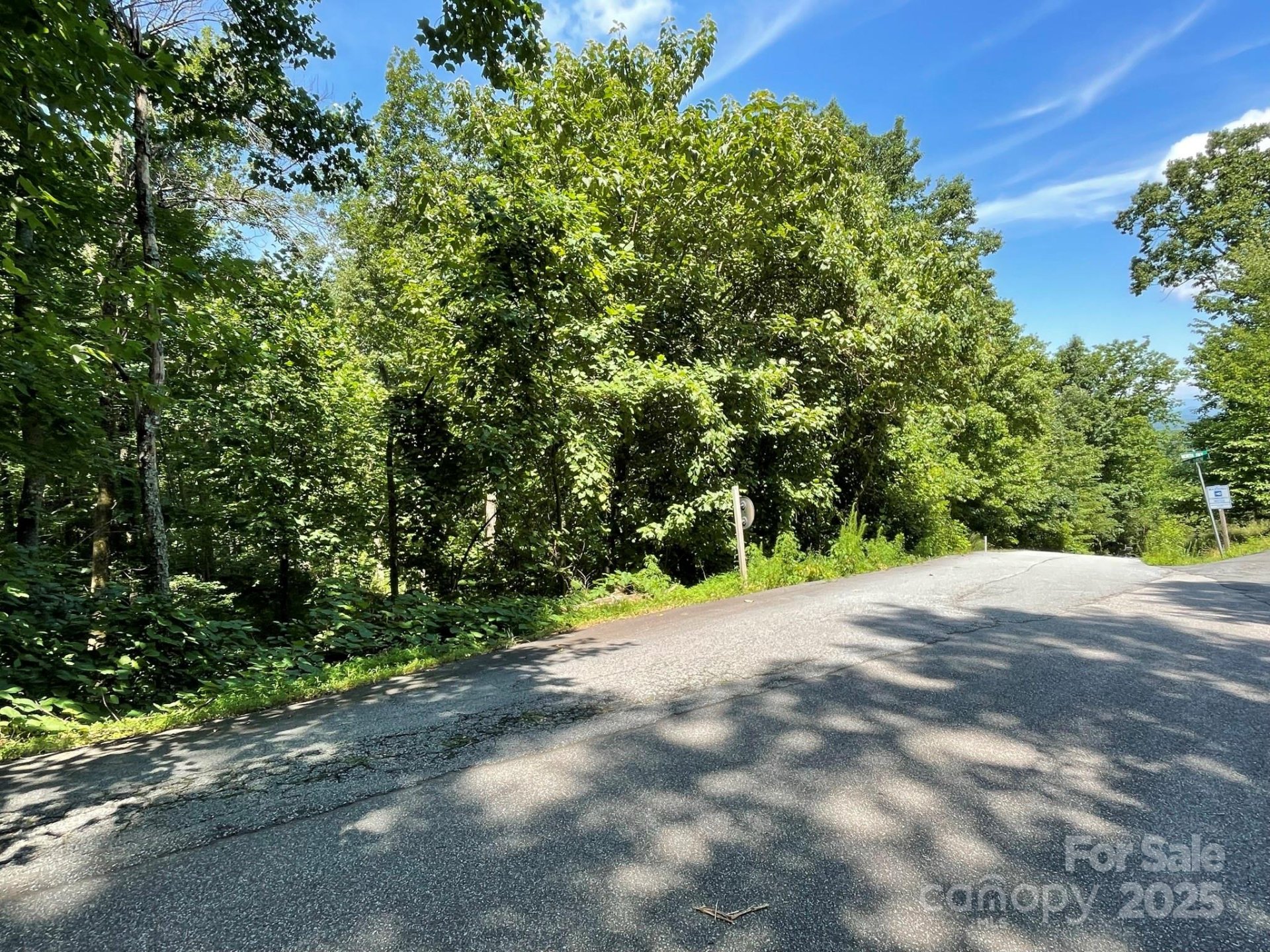 Property image 3 at 3287 Stones Throw Drive, Valdese, NC 28690