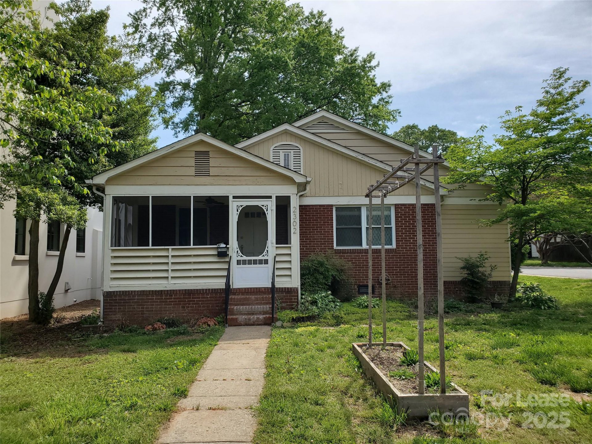 Property image 1 at 2302 Chesterfield Avenue, Charlotte, NC 28205