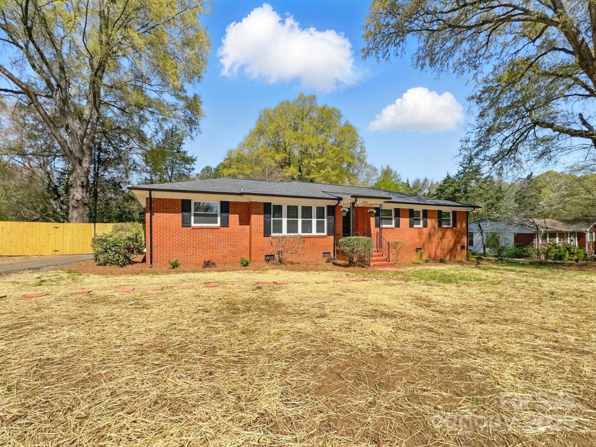 Property image 2 at 4331 Hamilton Circle, Charlotte, NC 28216