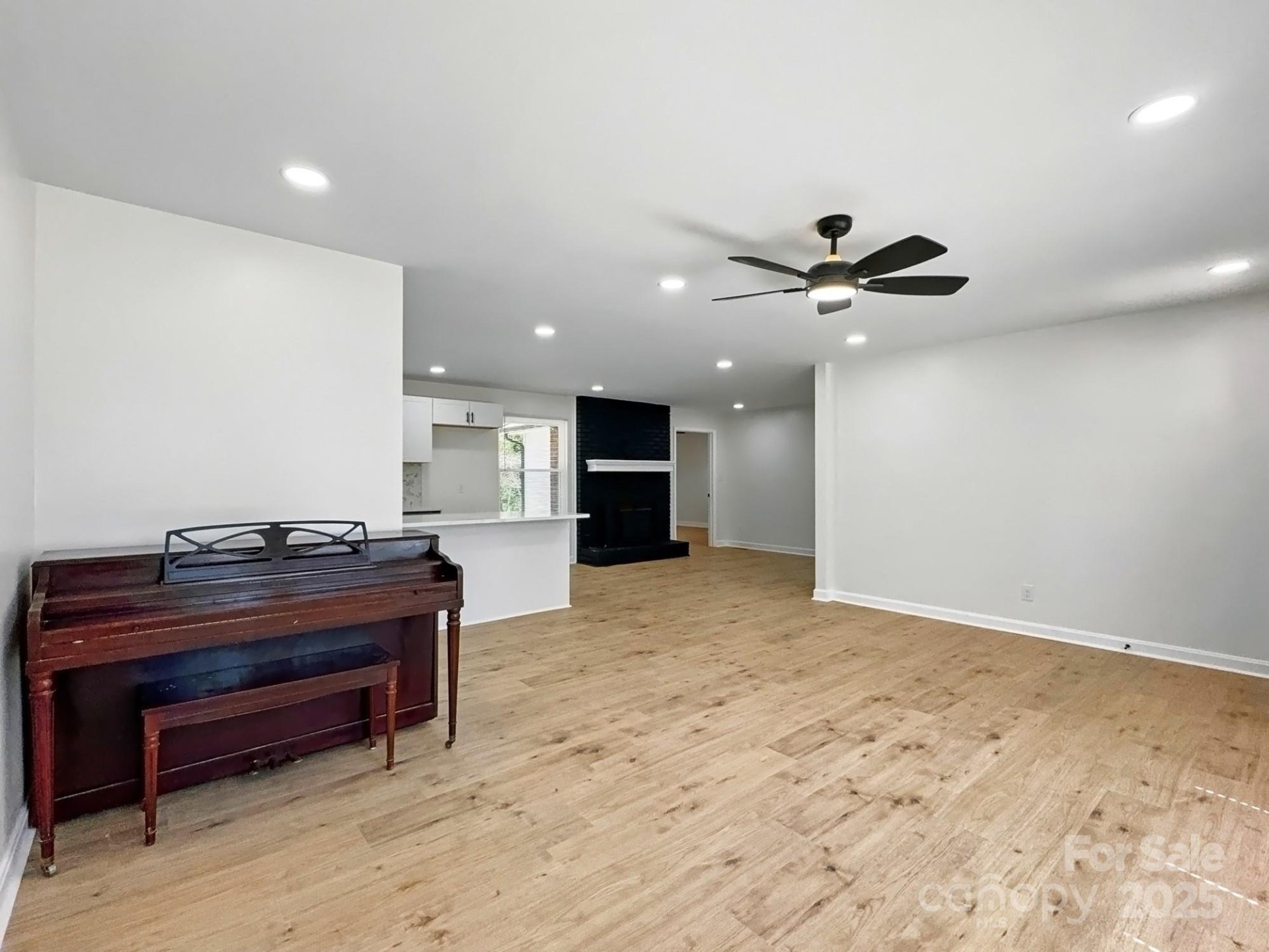 Property image 4 at 4331 Hamilton Circle, Charlotte, NC 28216