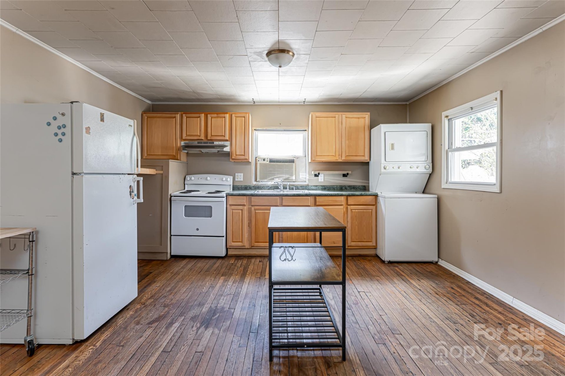 Property image 3 at 2 Evergreen Avenue, Asheville, NC 28806