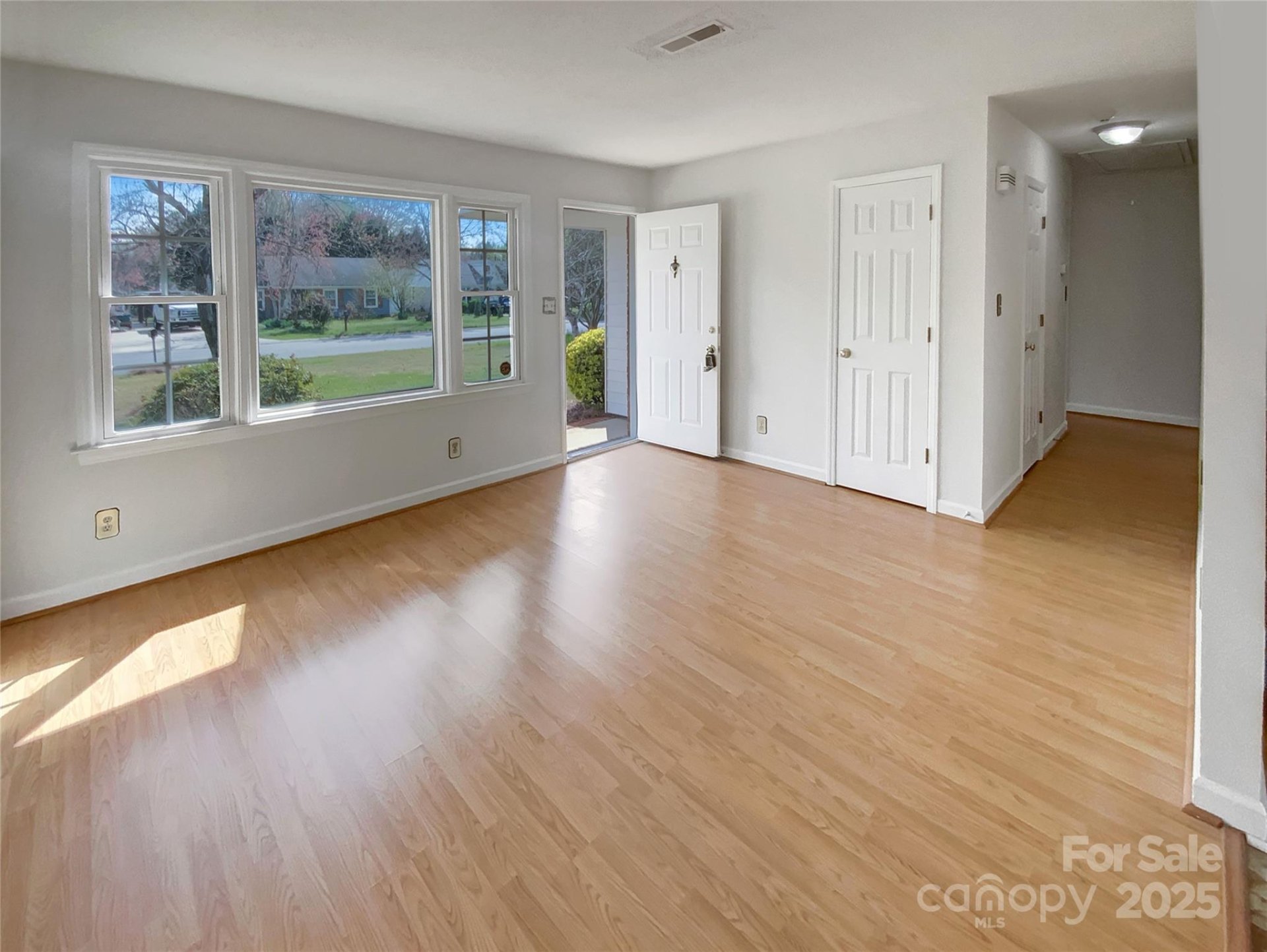 Property image 3 at 2224 Thornfield Road, Charlotte, NC 28217