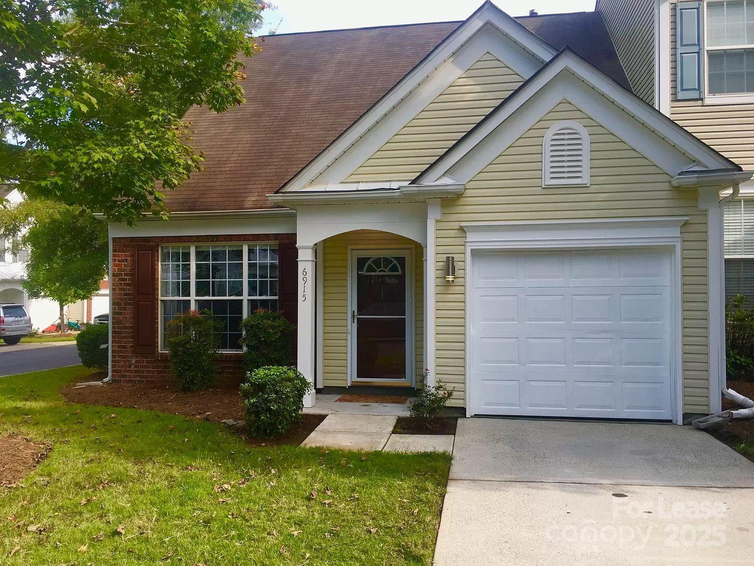 Property image 1 at 6915 Beverly Springs Drive, Charlotte, NC 28270