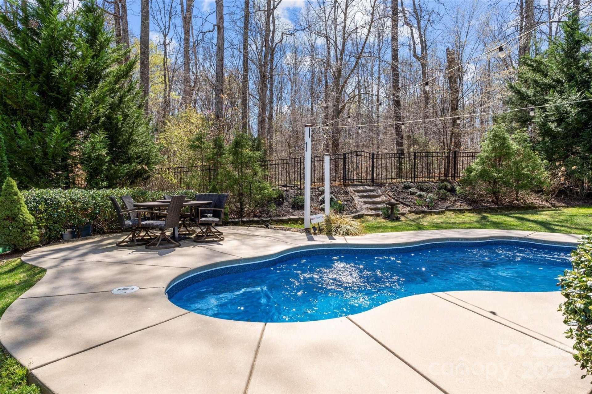 Property image 1 at 270 Almora Loop, Mooresville, NC 28115