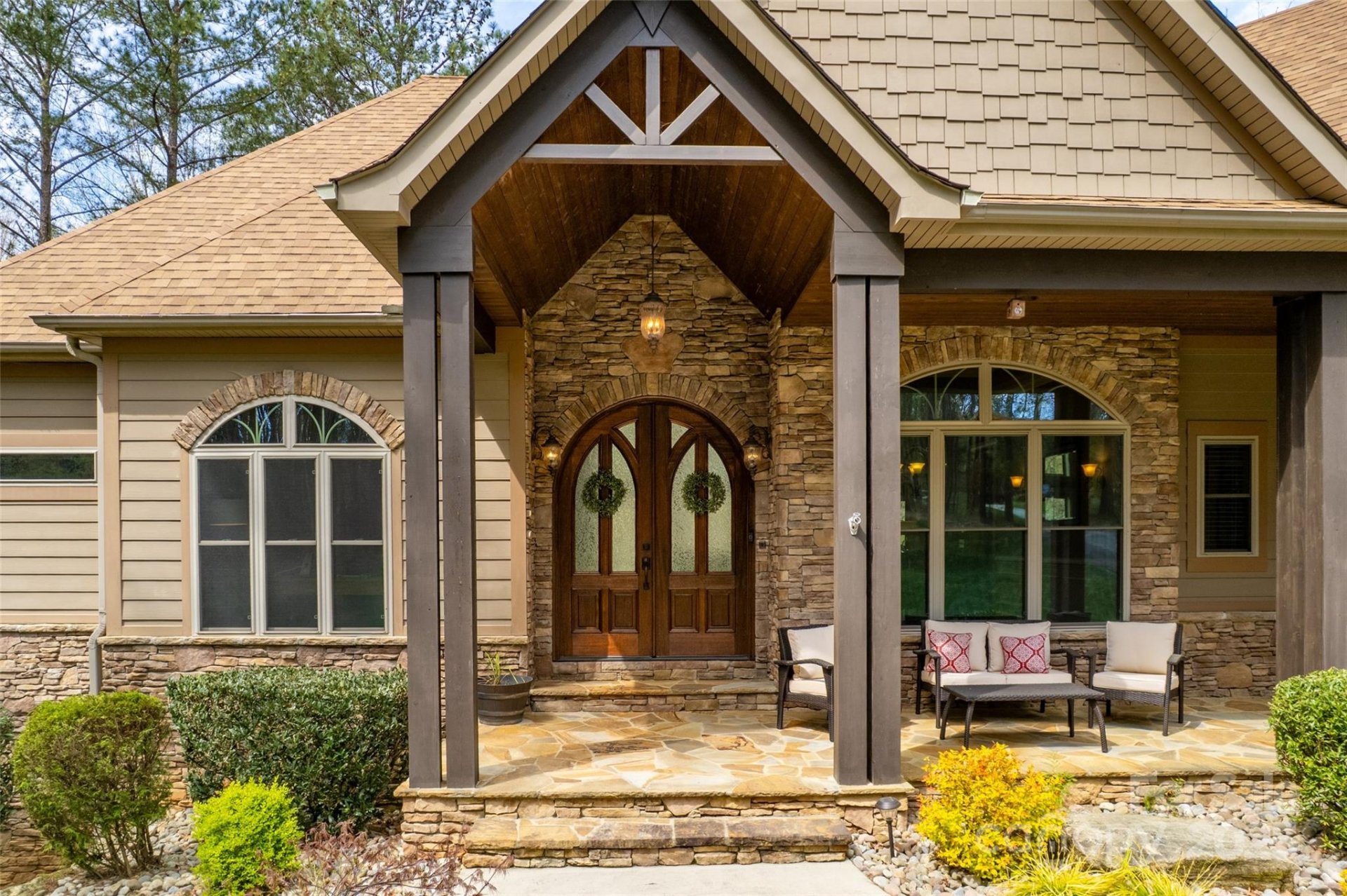 Property image 2 at 135 Frostcliff Lane, Mooresville, NC 28117