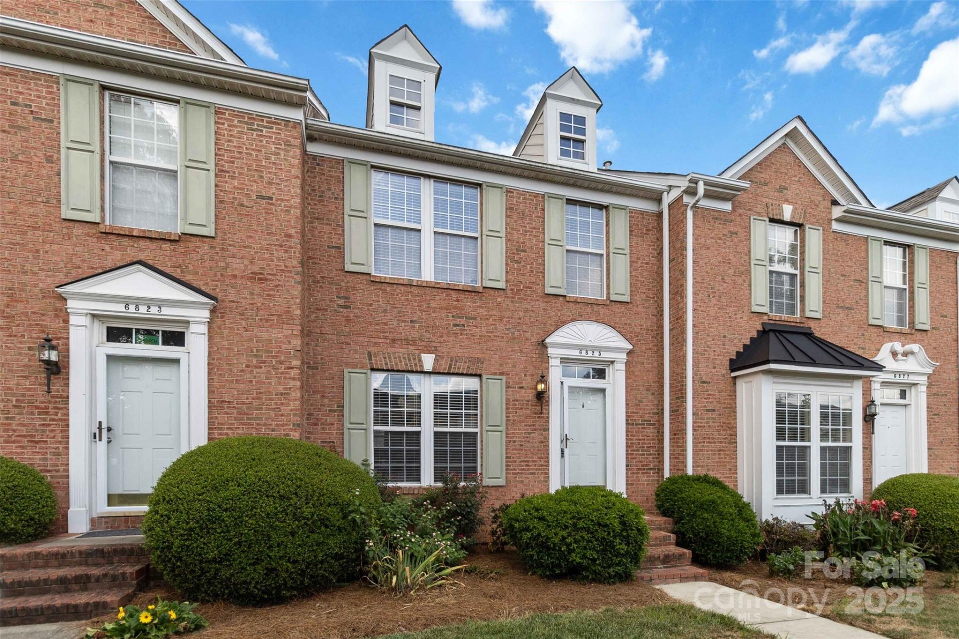 6825 Creft Circle
