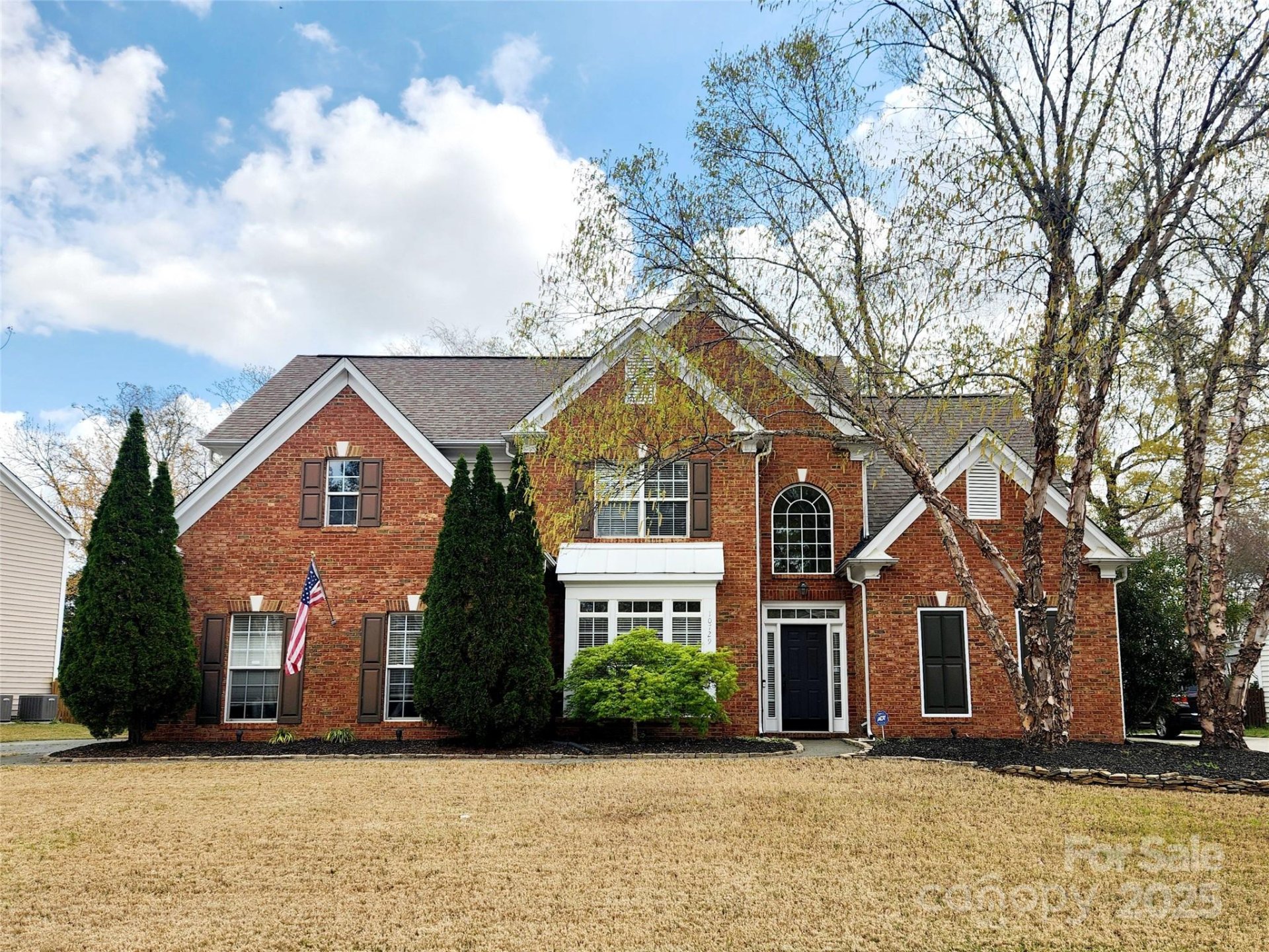 Property image 1 at 10729 Knight Castle Drive, Charlotte, NC 28277