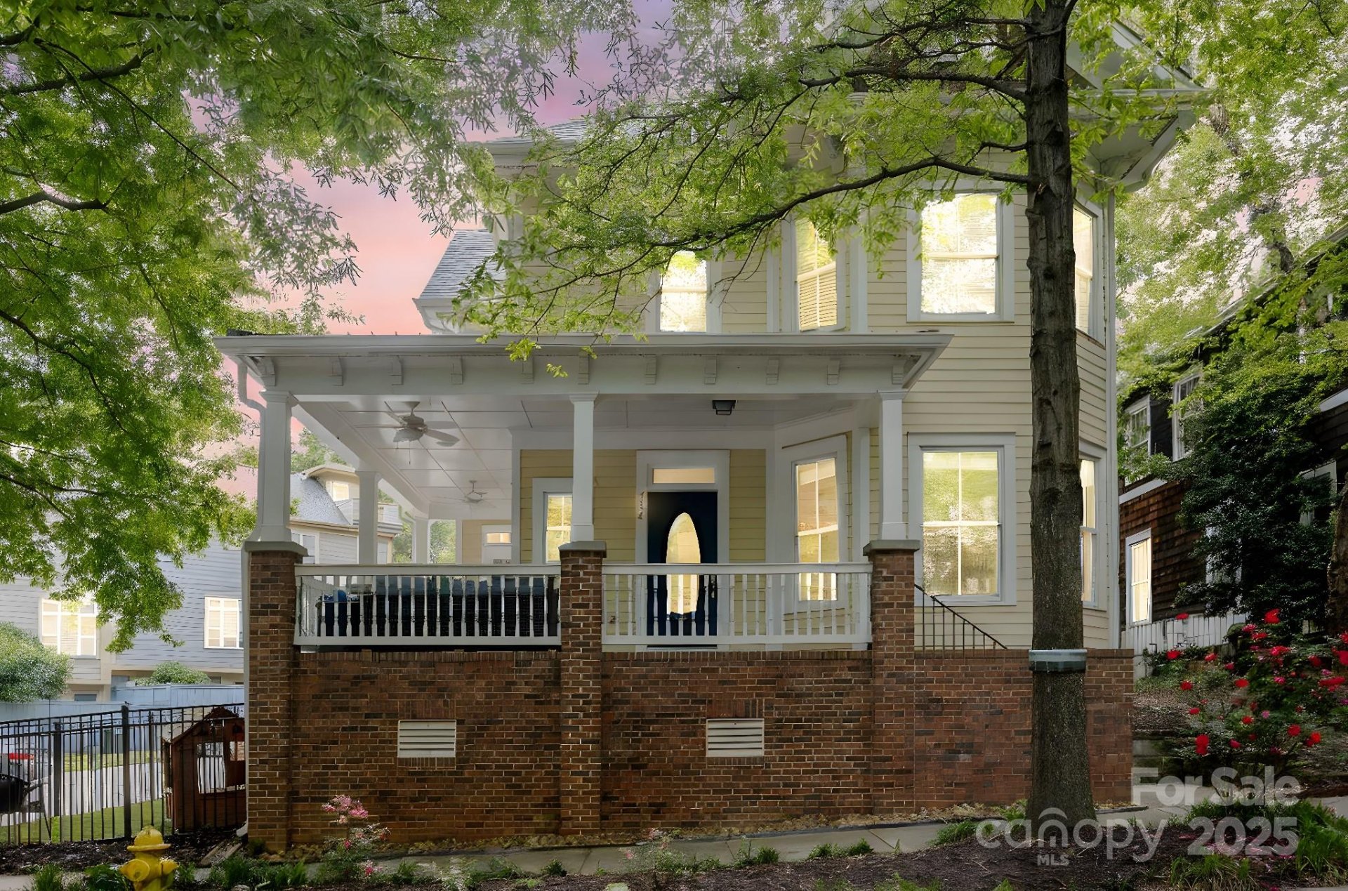 Property image 2 at 734 E 10th Street, Charlotte, NC 28202