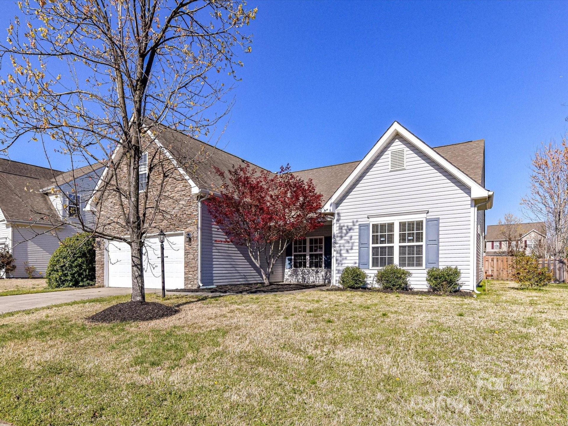 Property image 1 at 15506 Lakepoint Forest Drive, Charlotte, NC 28278