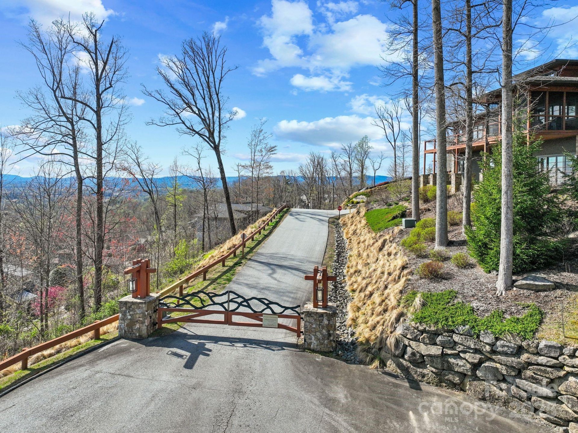 Property image 2 at 52 Lemongrass Trail, Hendersonville, NC 28791