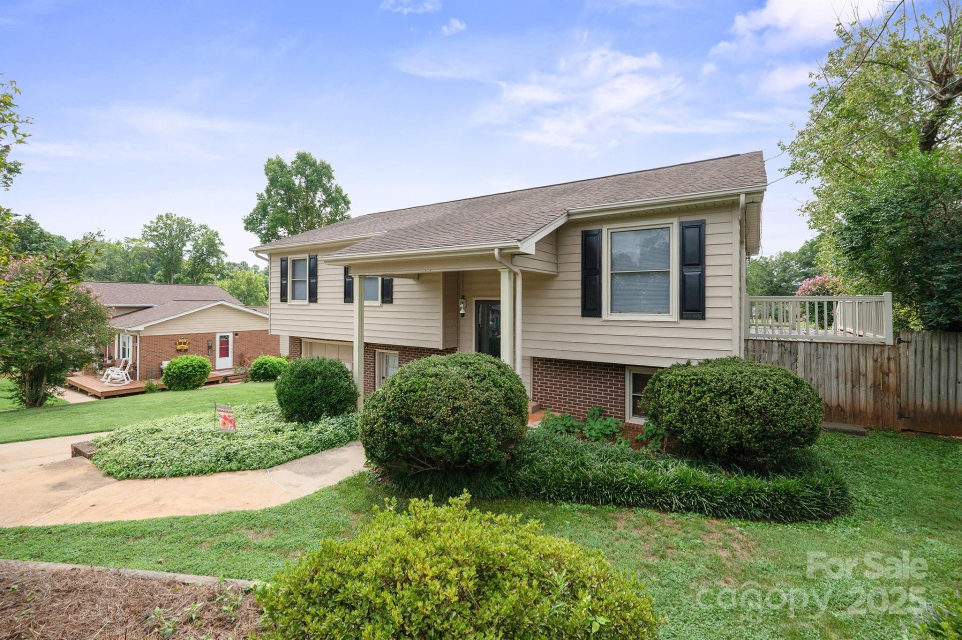 Property image 2 at 409 Cardinal Drive, Newton, NC 28658