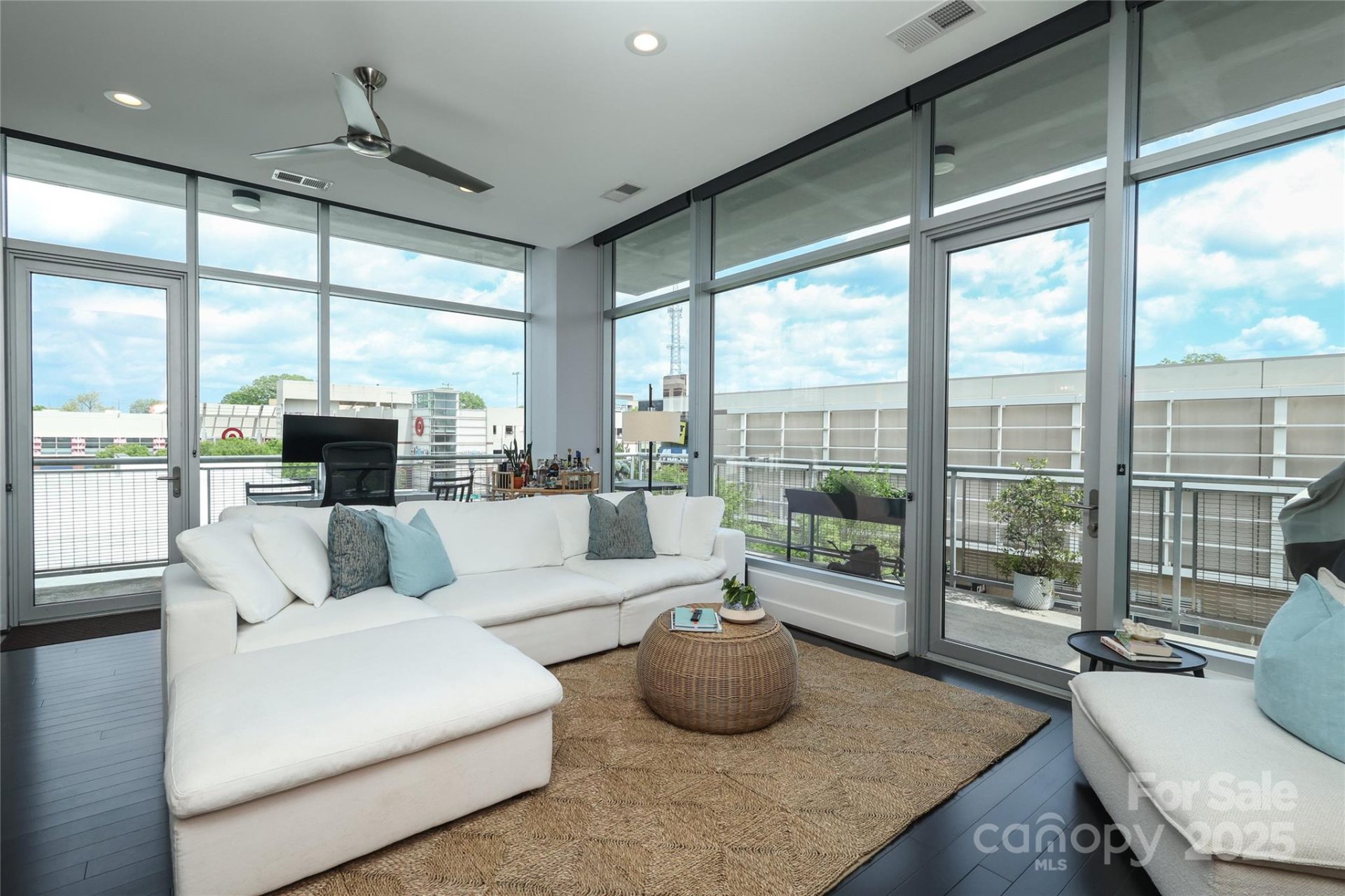 Property image 3 at 1100 Metropolitan Avenue, Charlotte, NC 28204