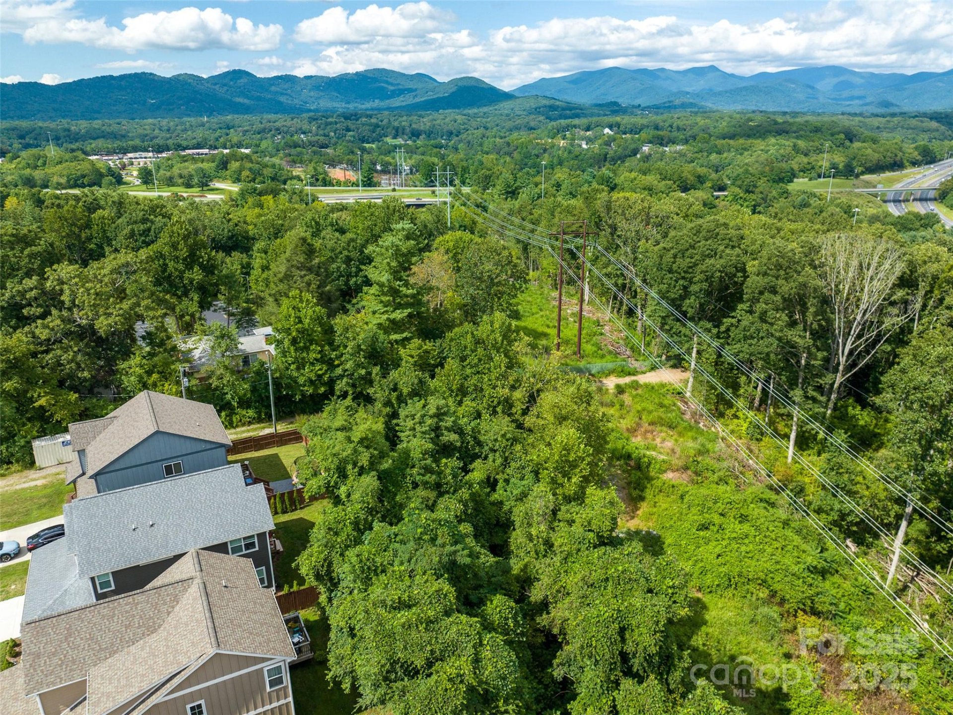 Property image 3 at 7 Shakedown Street, Asheville, NC 28803