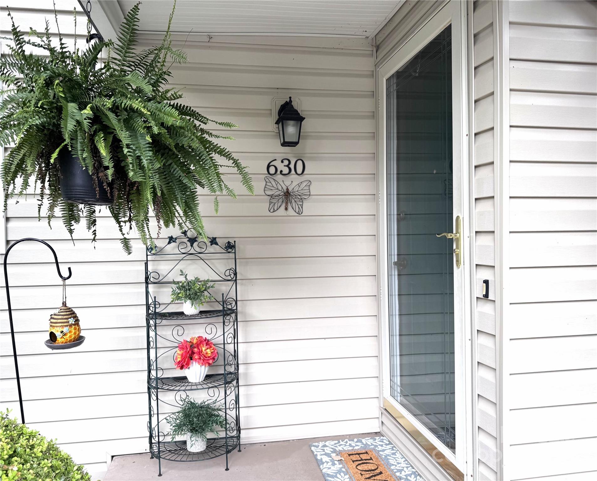 Britton Creek, Hendersonville Community