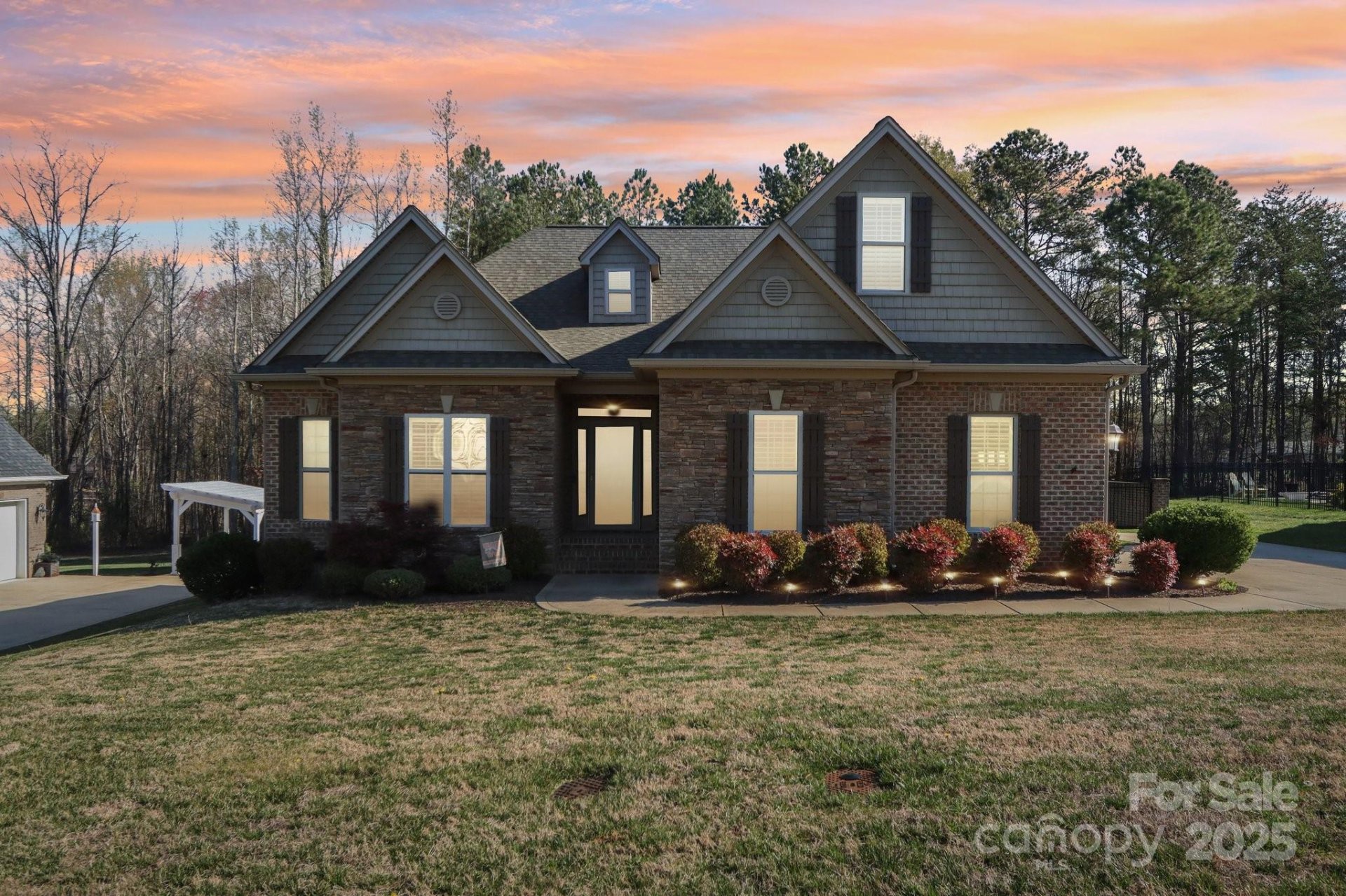 Property image 3 at 304 Wintergreen Court, Kings Mountain, NC 28086