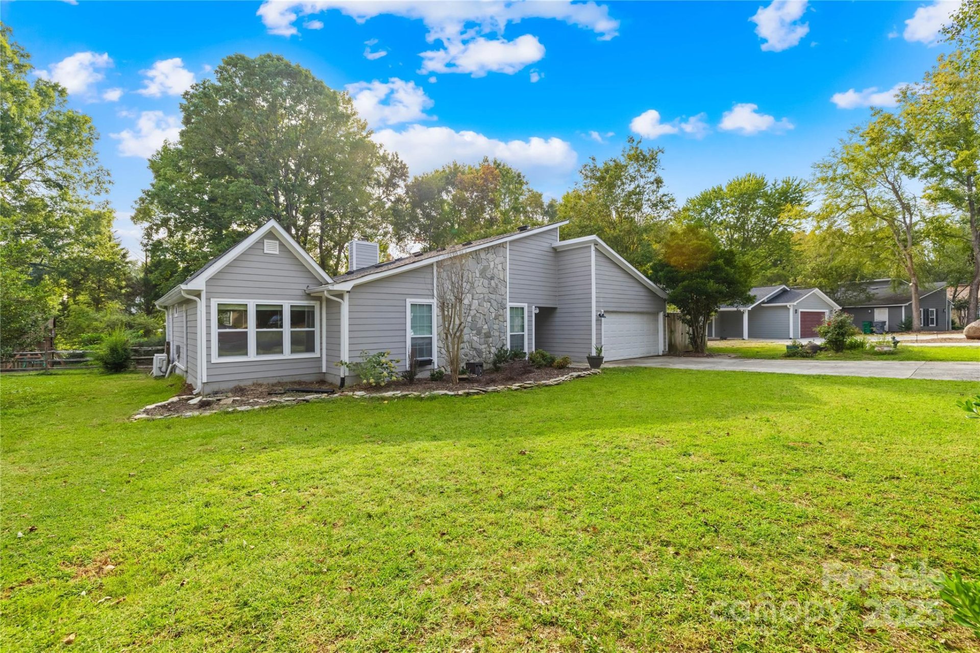 Property image 1 at 6741 Stillmeadow Drive, Charlotte, NC 28277